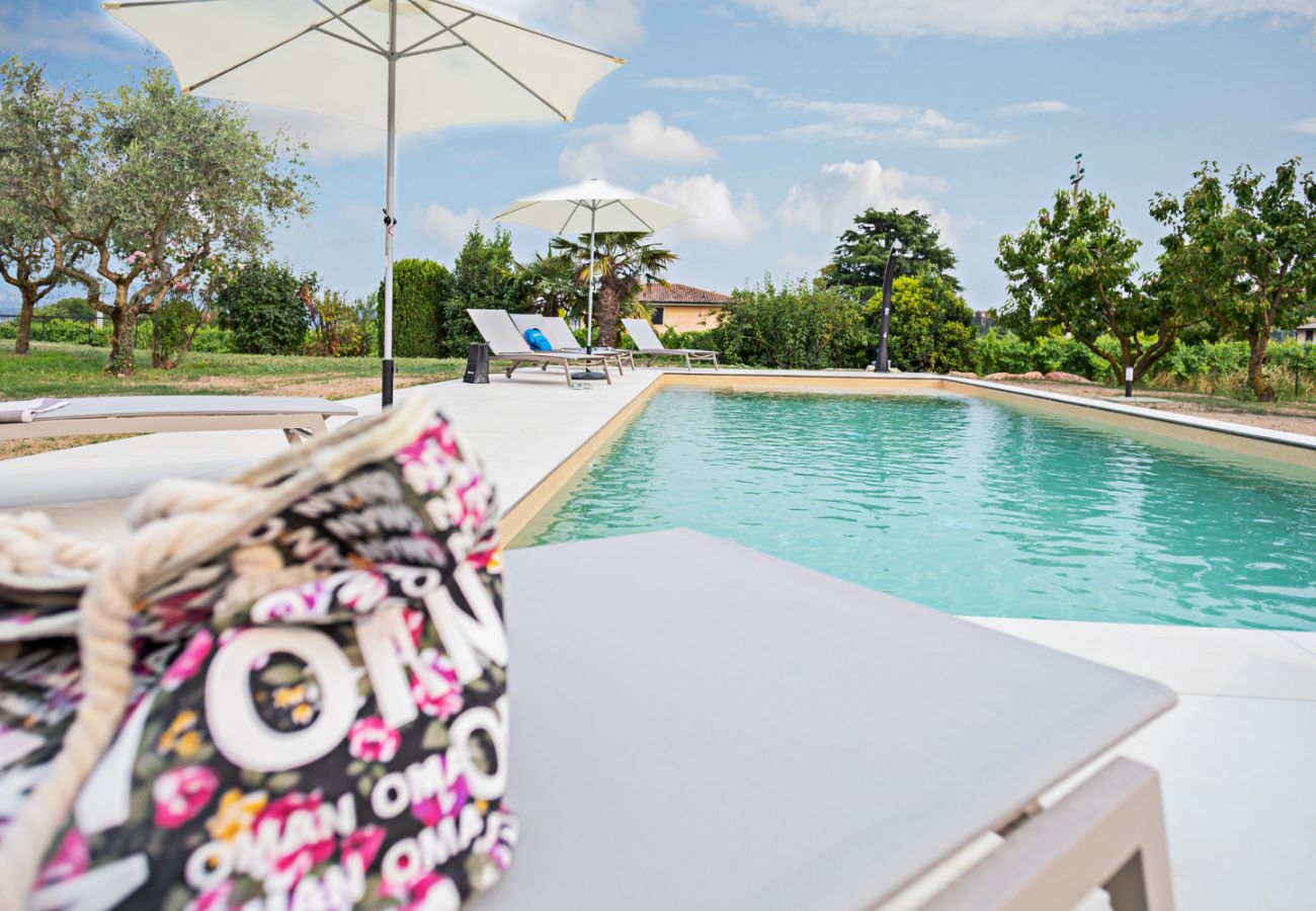 Villa in Costermano - Villa Ida für 12 Personen mit Stil und Liebe eingerichtet,mit privat Pool und Garten