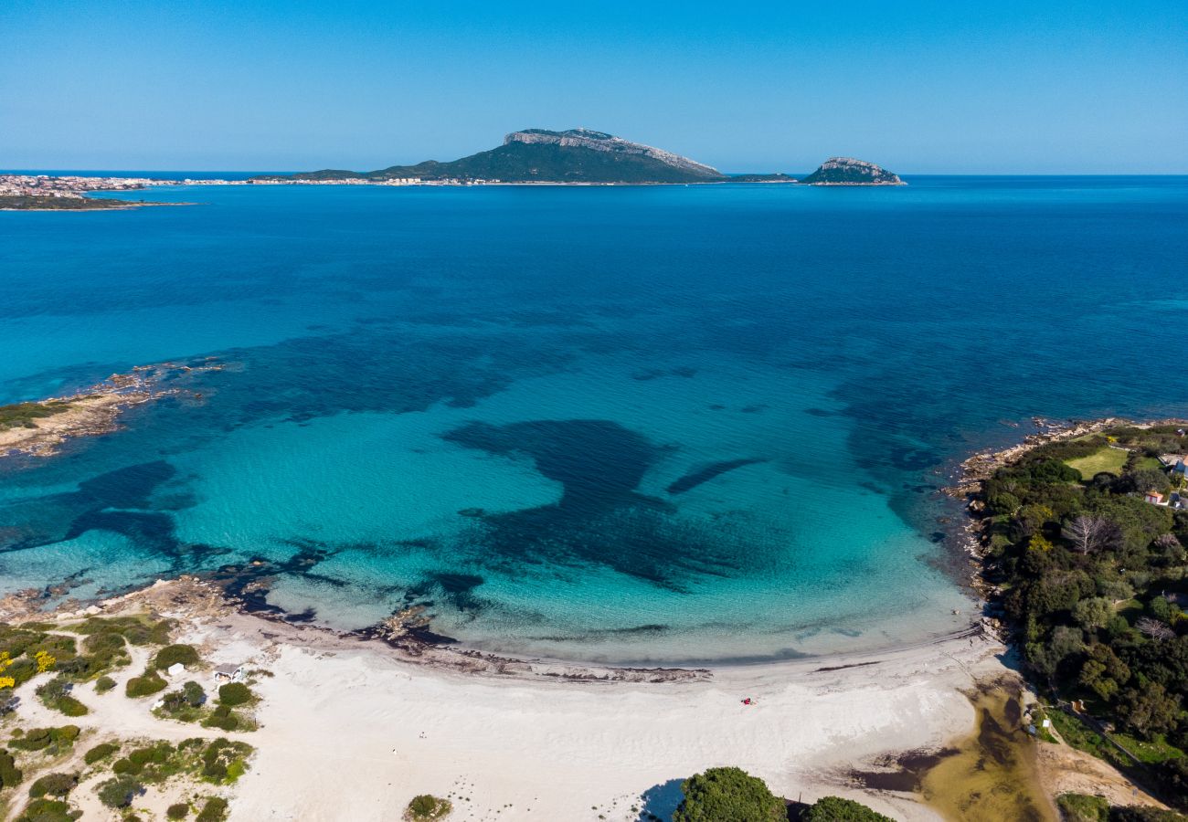 Villa Mathis - Blick auf den Quinta Strand, einfacher und bequemer Zugang von der Villa in Golfo Aranci