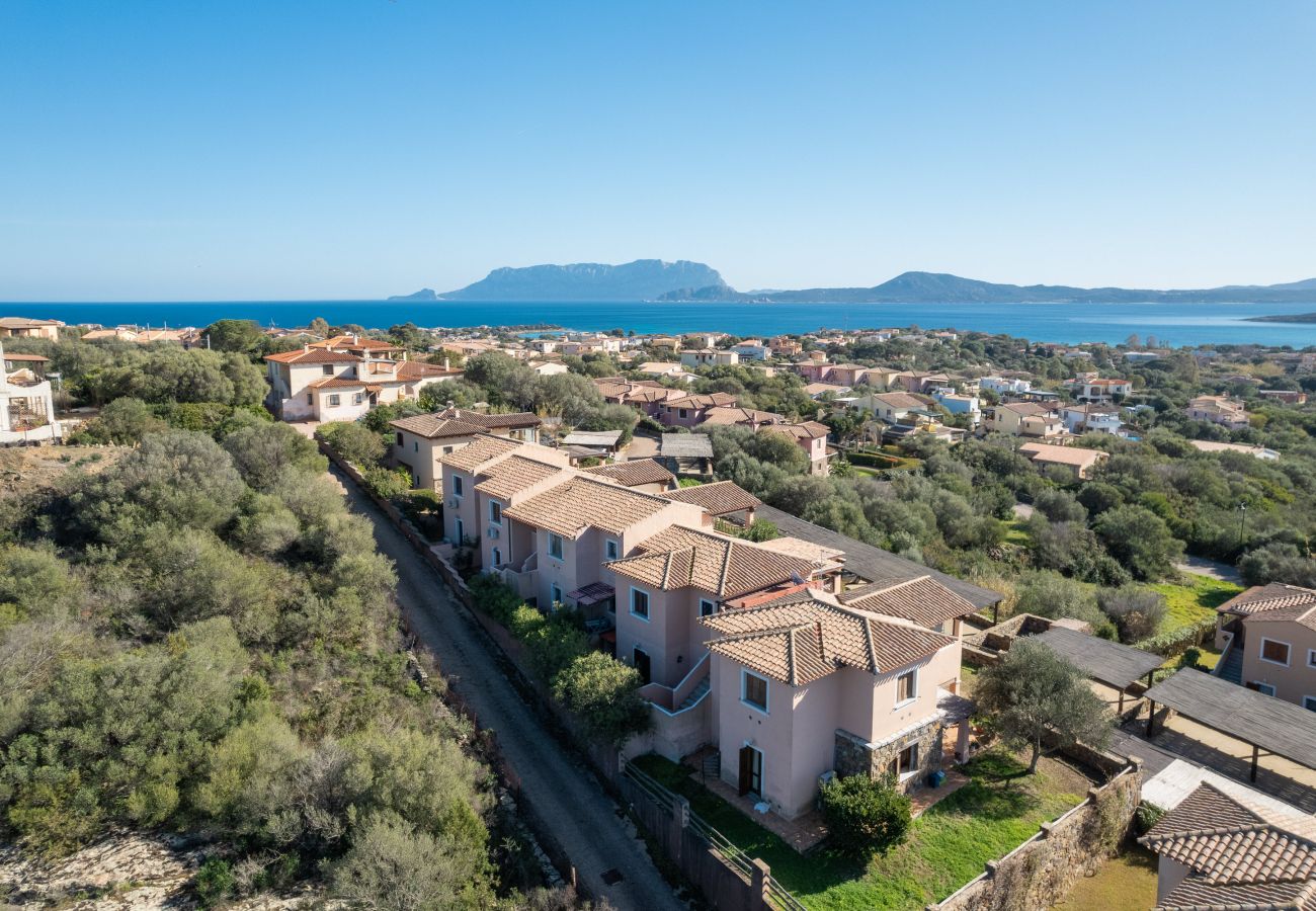 Ferienwohnung in Olbia - I Poggi 4 – charmante Wohnung mit Meerblick in Pittulongu