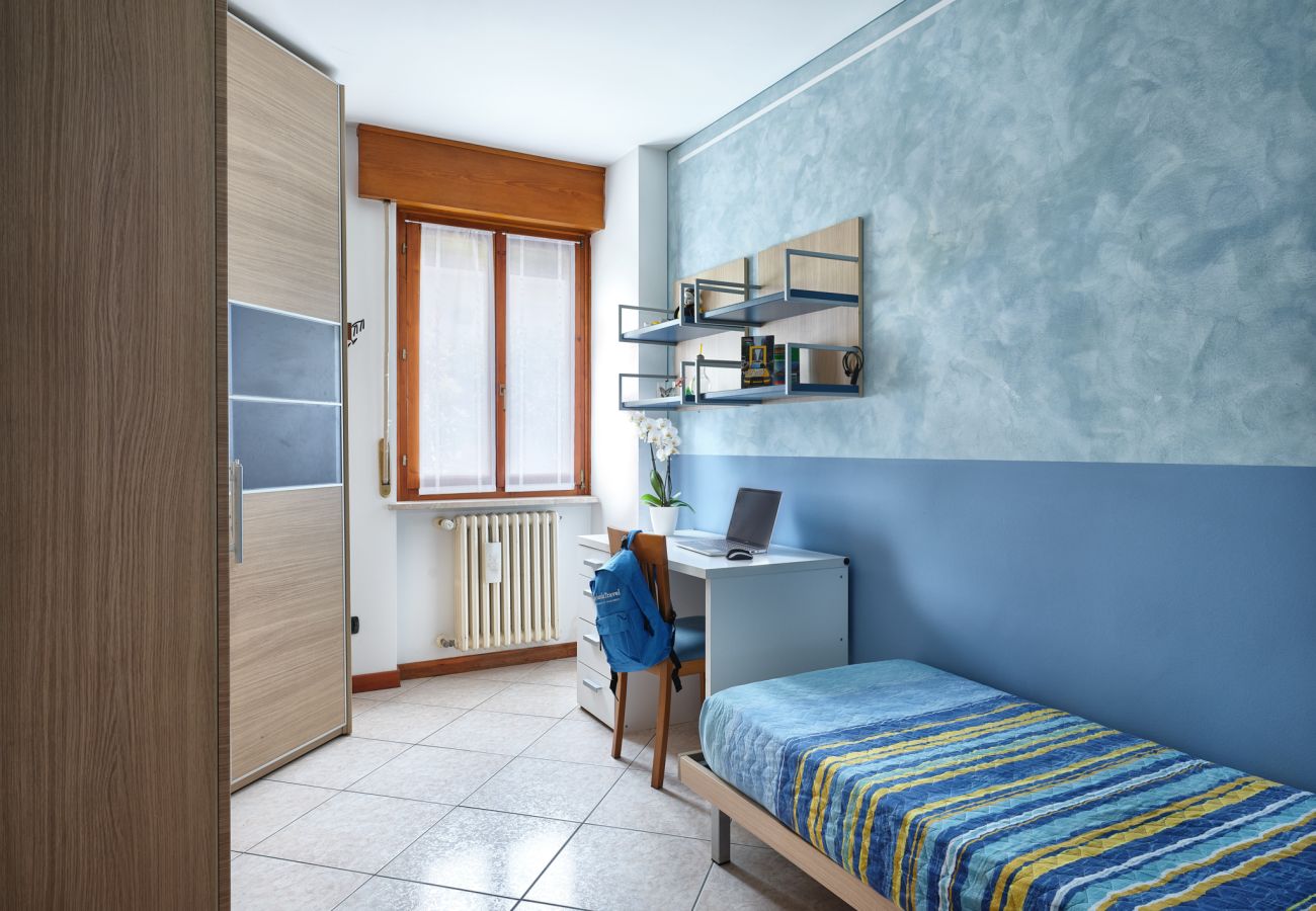 Ferienwohnung in Bardolino - Regarda - La Casa di Fido, 2 Schlafzimmer, 2 Badezimmer, eingezäunter Garten