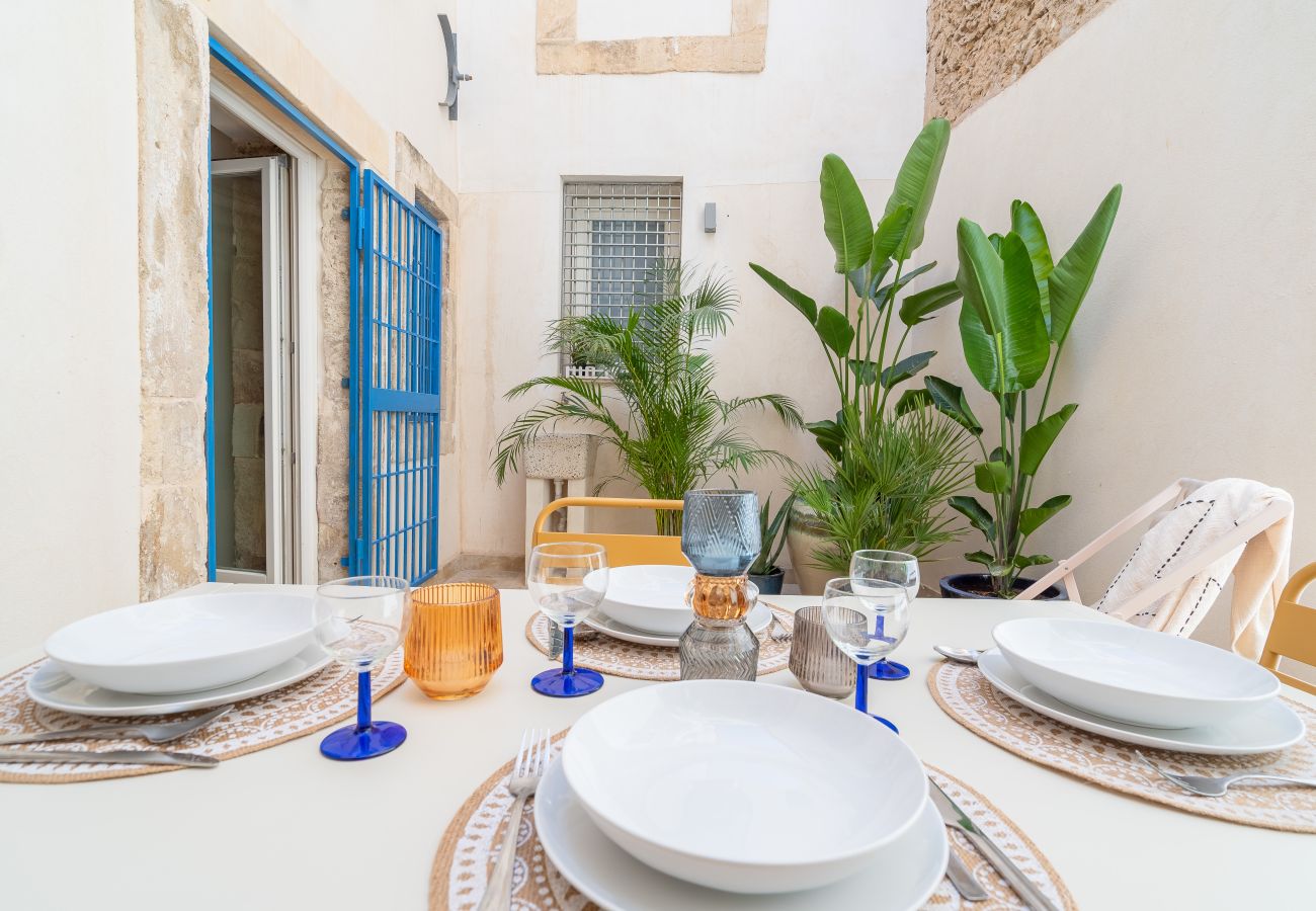 Ferienwohnung in Siracusa - Cortile Giudecca  by Dimore in Sicily