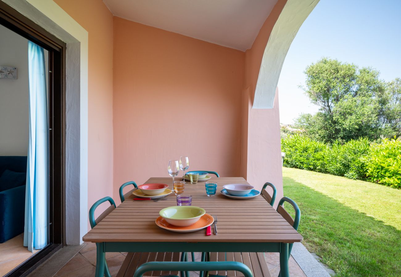 Ferienwohnung in Porto San Paolo - Il Poggio 8 – Wohnung mit Gemeinschaftspool und Garten