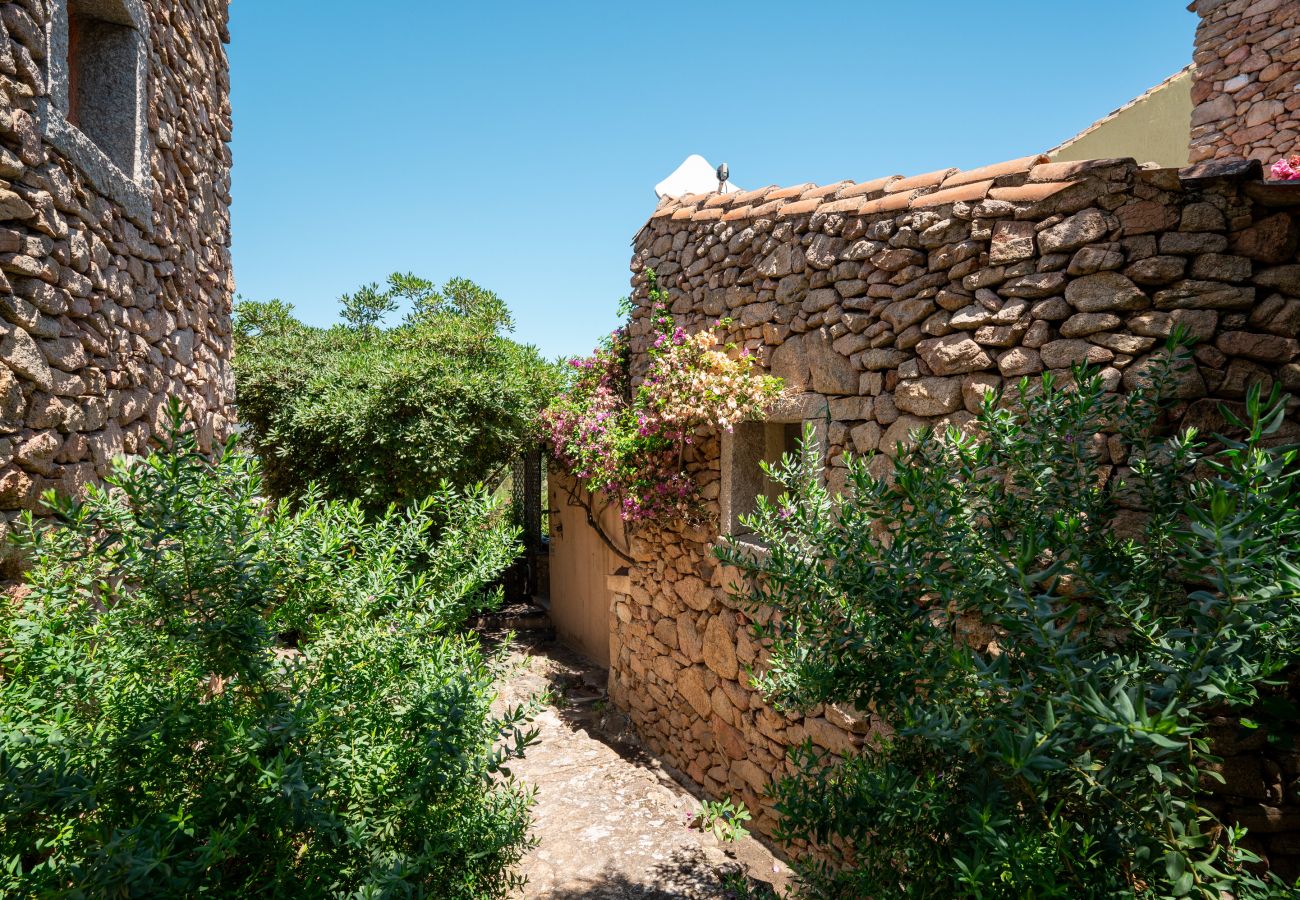 Ferienwohnung in Porto Rotondo - Caletta Nest 88 - Ferienwohnung mit Pool und Aussicht