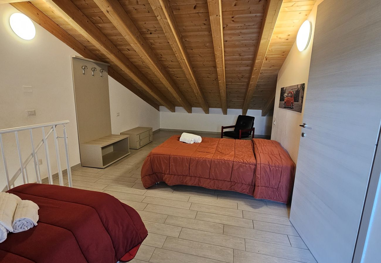 Ferienwohnung in Pastrengo - Residenza Pastrengo - Wohnung Papavero mit Pool und Terrasse