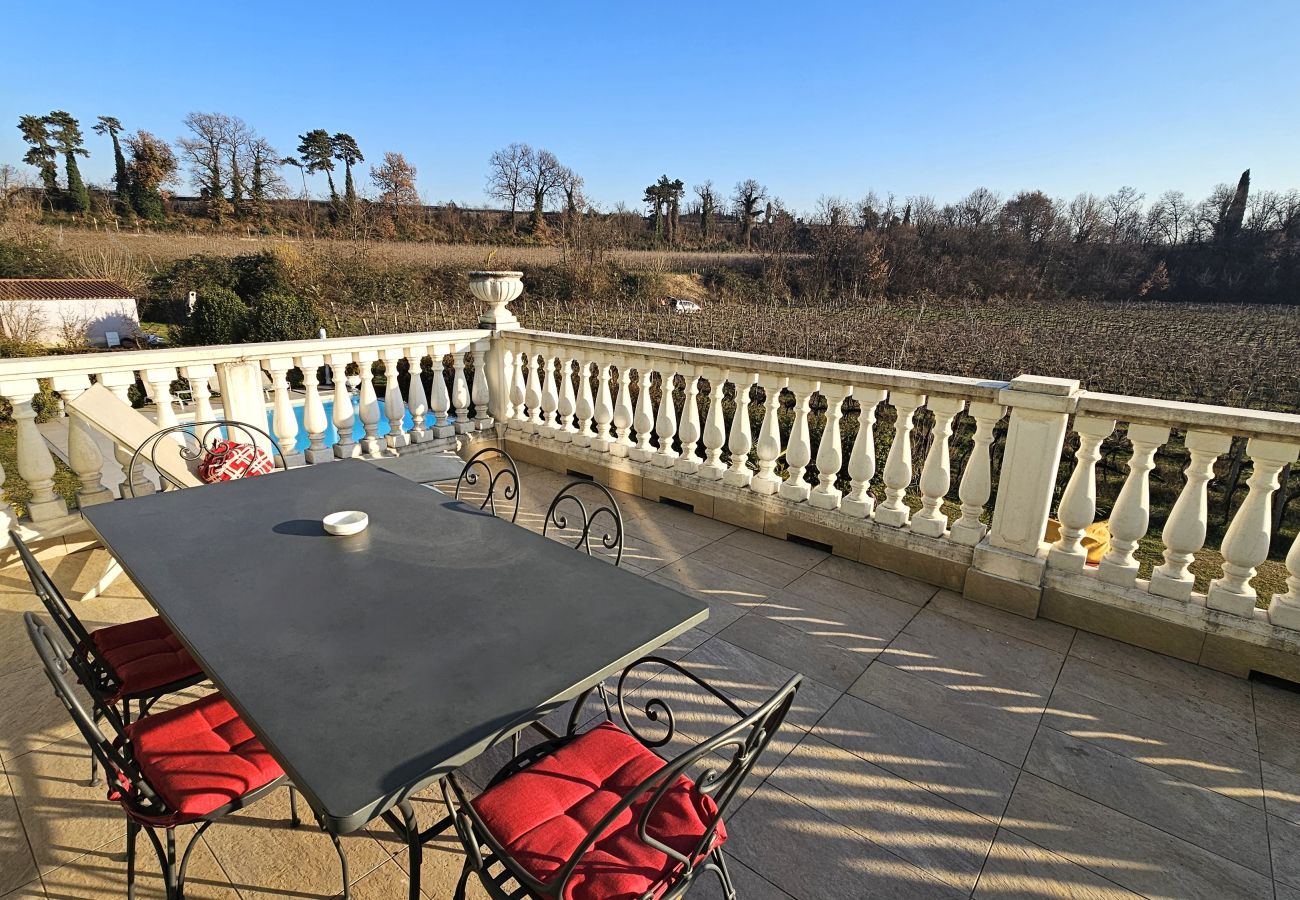 Ferienwohnung in Pastrengo - Residenza Pastrengo - Wohnung Papavero mit Pool und Terrasse