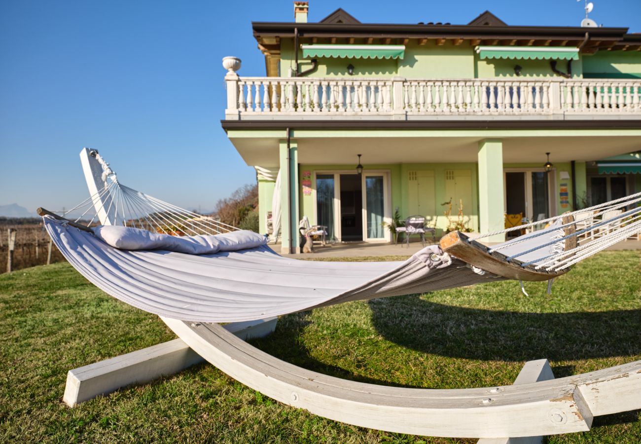 Ferienwohnung in Pastrengo - Residenza Pastrengo - Zweizimmerwohnung Girasole mit Pool und Terrasse