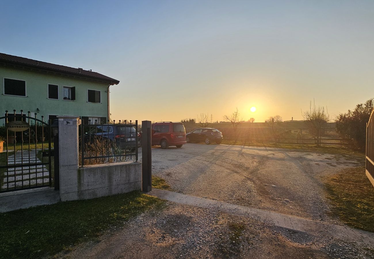 Ferienwohnung in Pastrengo - Residenza Pastrengo - Zweizimmerwohnung Girasole mit Pool und Terrasse