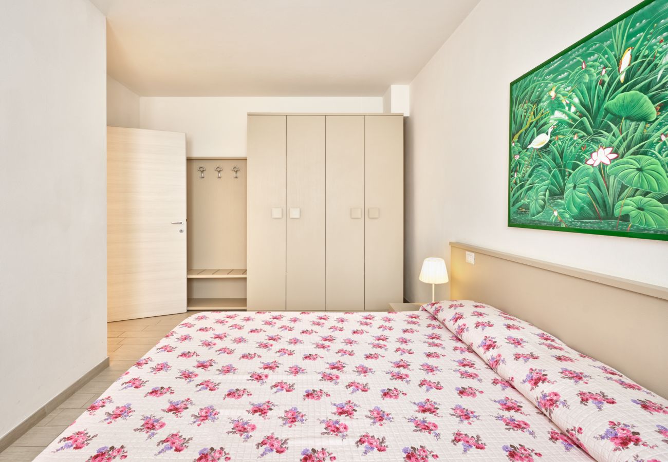 Ferienwohnung in Pastrengo - Residenza Pastrengo - Zweizimmerwohnung Lillà mit Pool und Terrasse