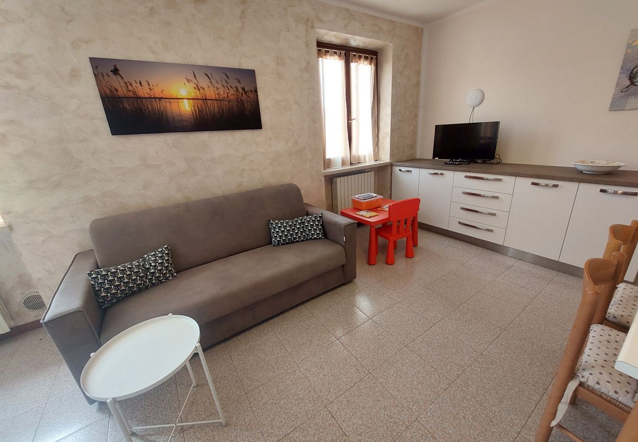 Apartment in Lazise - Regarda - family apartment Rosa Tea 6, children friendly