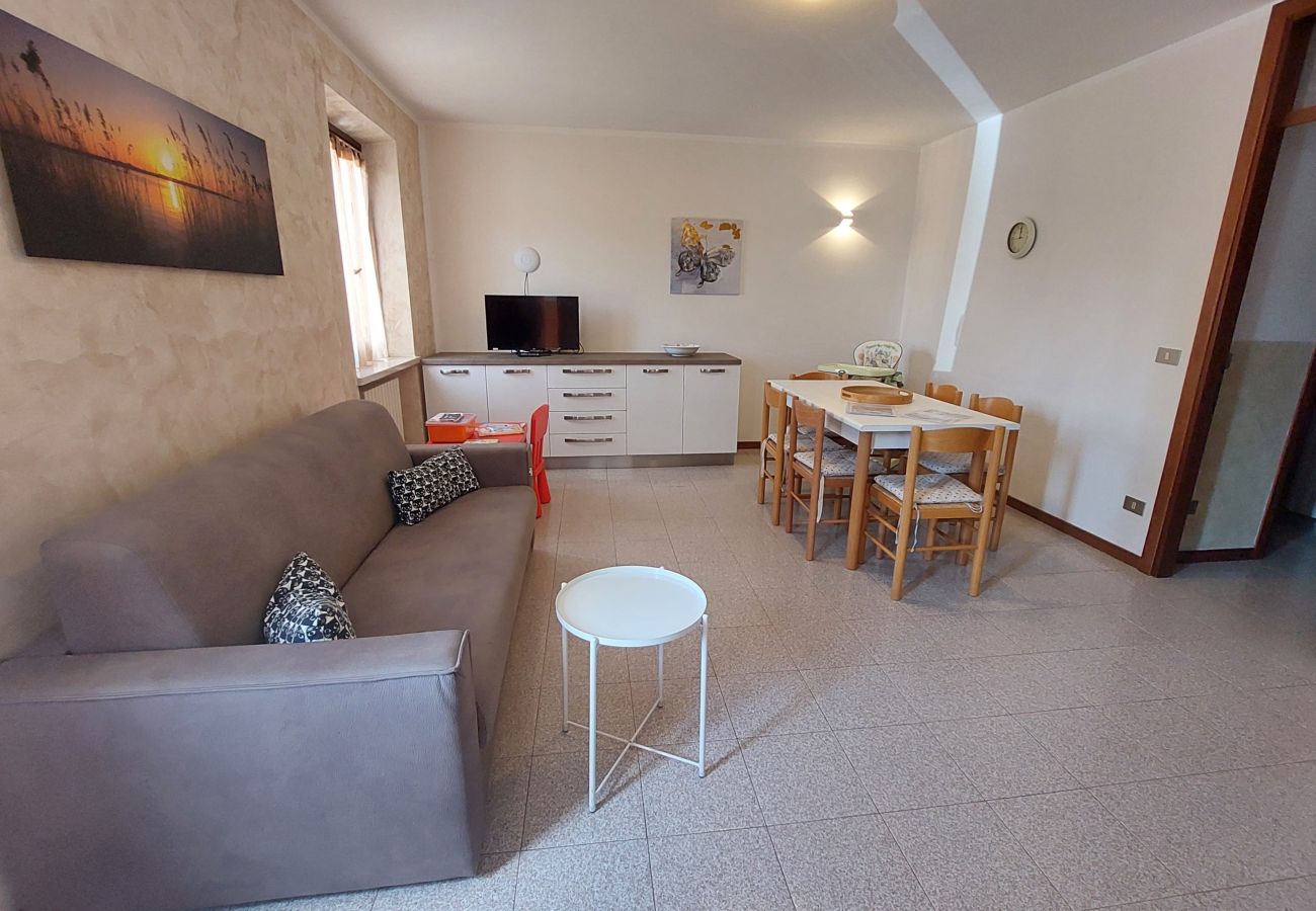 Apartment in Lazise - Regarda - family apartment Rosa Tea 6, children friendly