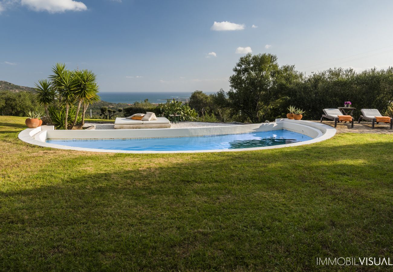 Villa Relais - villa for rent with private pool and sea view in Golfo Aranci