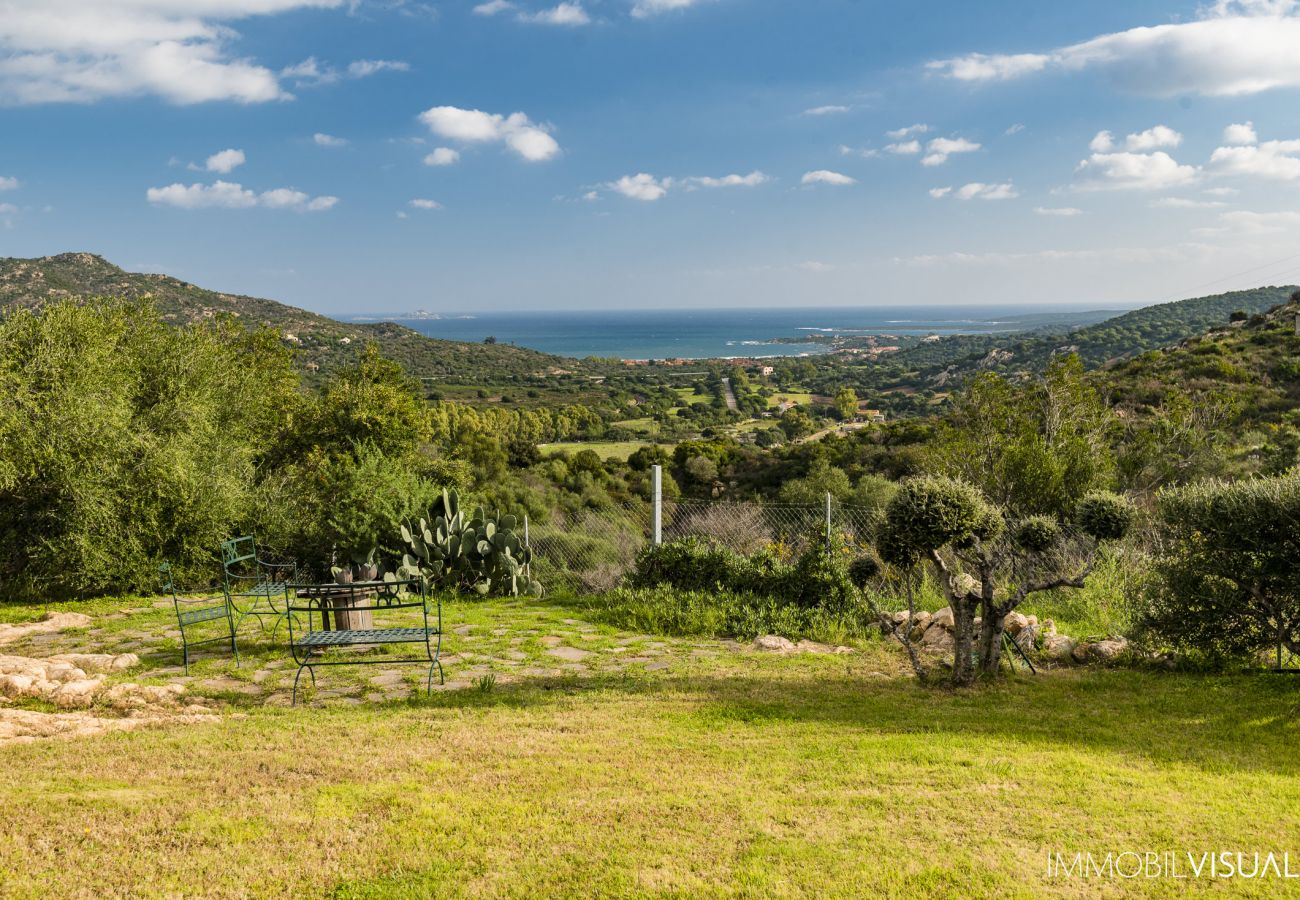 Villa in Golfo Aranci - Villa Relais - exclusive country retreat with seaview pool