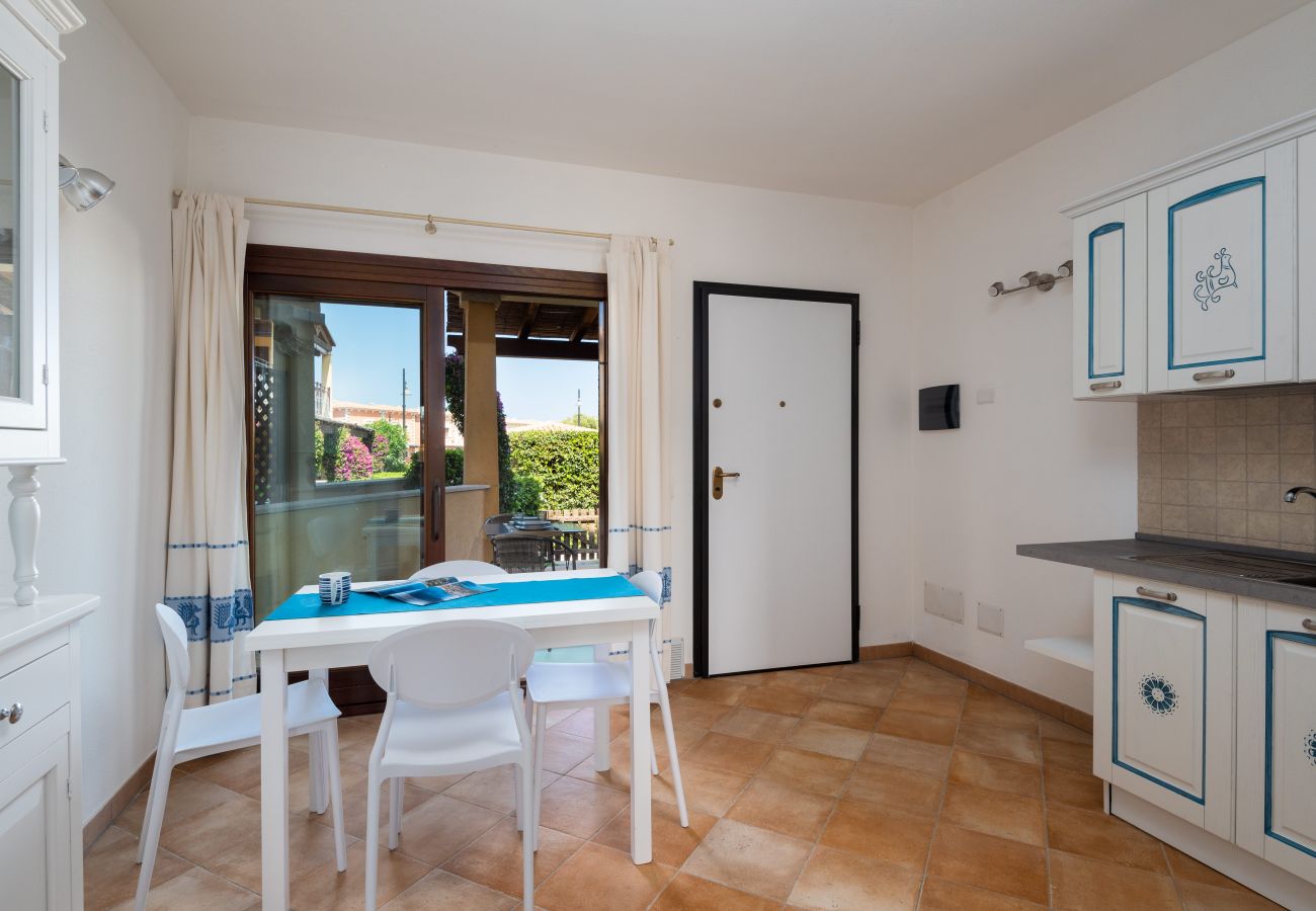 Apartment in Olbia - Myrsine Viola - modern flat with swimming pool