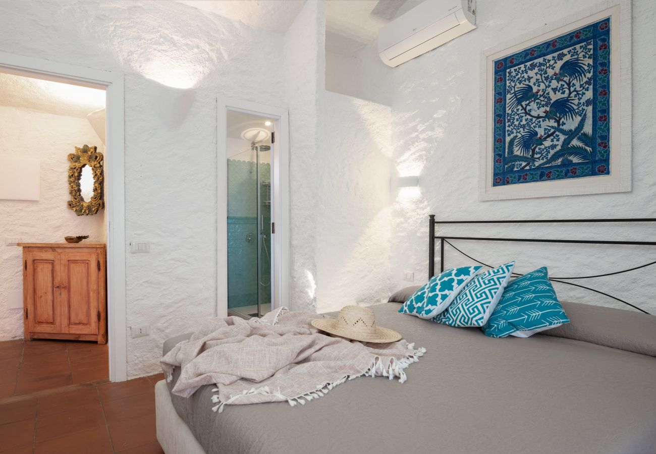 Villa Linda - room with high-end finishes and sea view, rental villa with hot tub