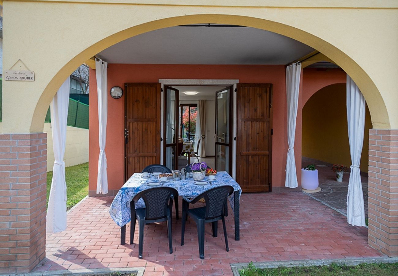 Chalet in Lazise - Regarda - Gruber detached-house with garden, pool, wifi