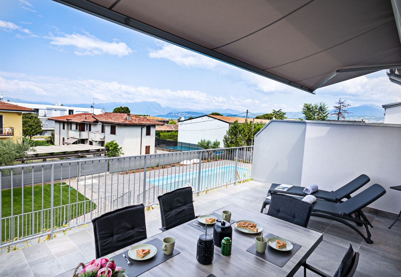 Apartment in Lazise - Regarda - Casa Erika with big terrace, swimming pool, wifi