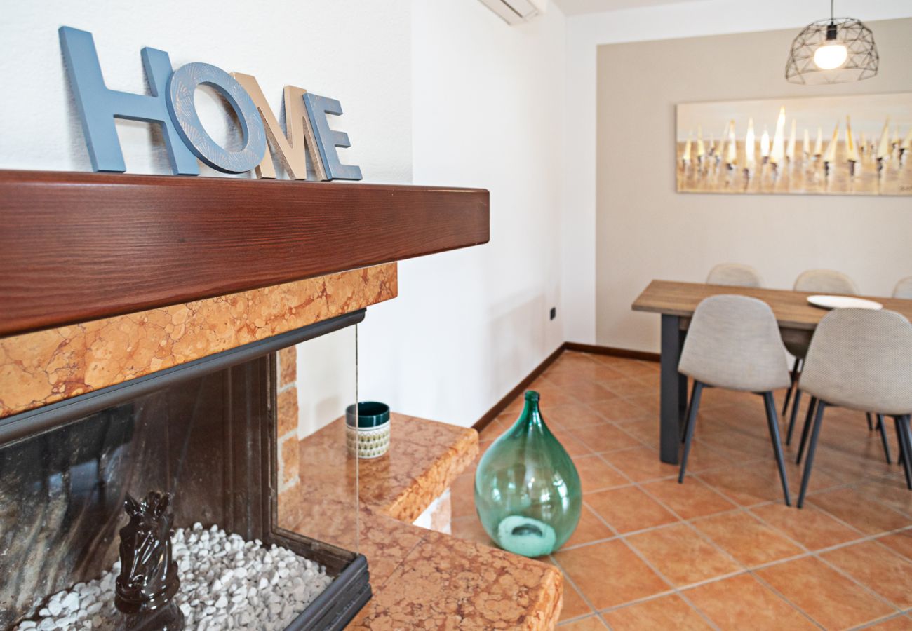 Chalet in Costermano - Regarda - Villa Ida, apartment Rodole with pool and air conditioning