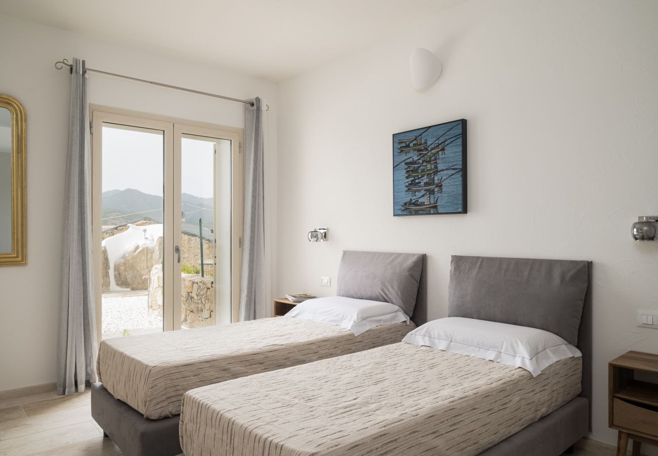 Bellevue 36C - twin bedroom for holiday in Sardinia