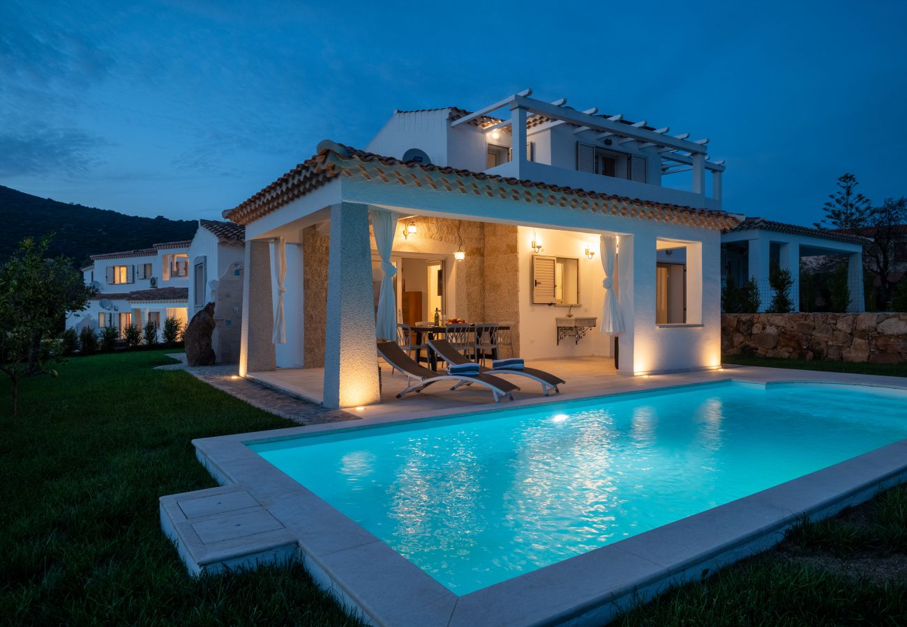 Bellevue 36E - villa with private pool for holiday rental in Budoni