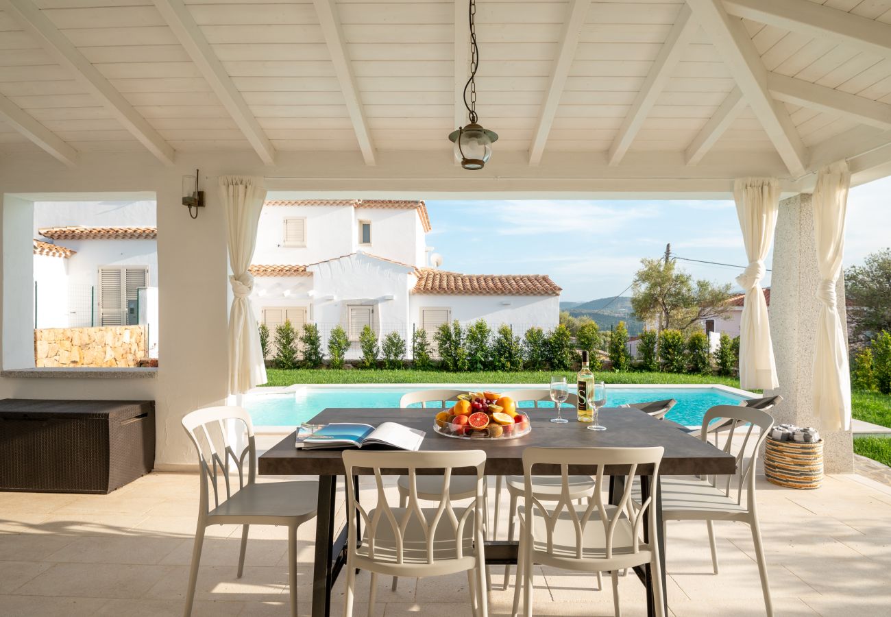 Bellevue 36C - covered veranda with pool view in Budoni 