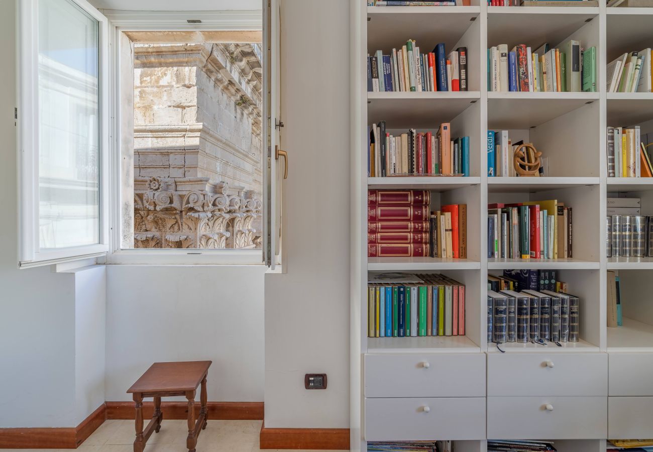 Apartment in Syracuse - writer's house by Dimore in Sicily 