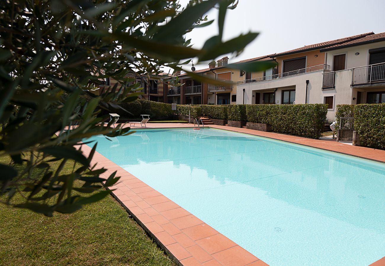 Apartment in Lazise - Regarda - apartment Miralago 2 with pool, lake view, pet friendly