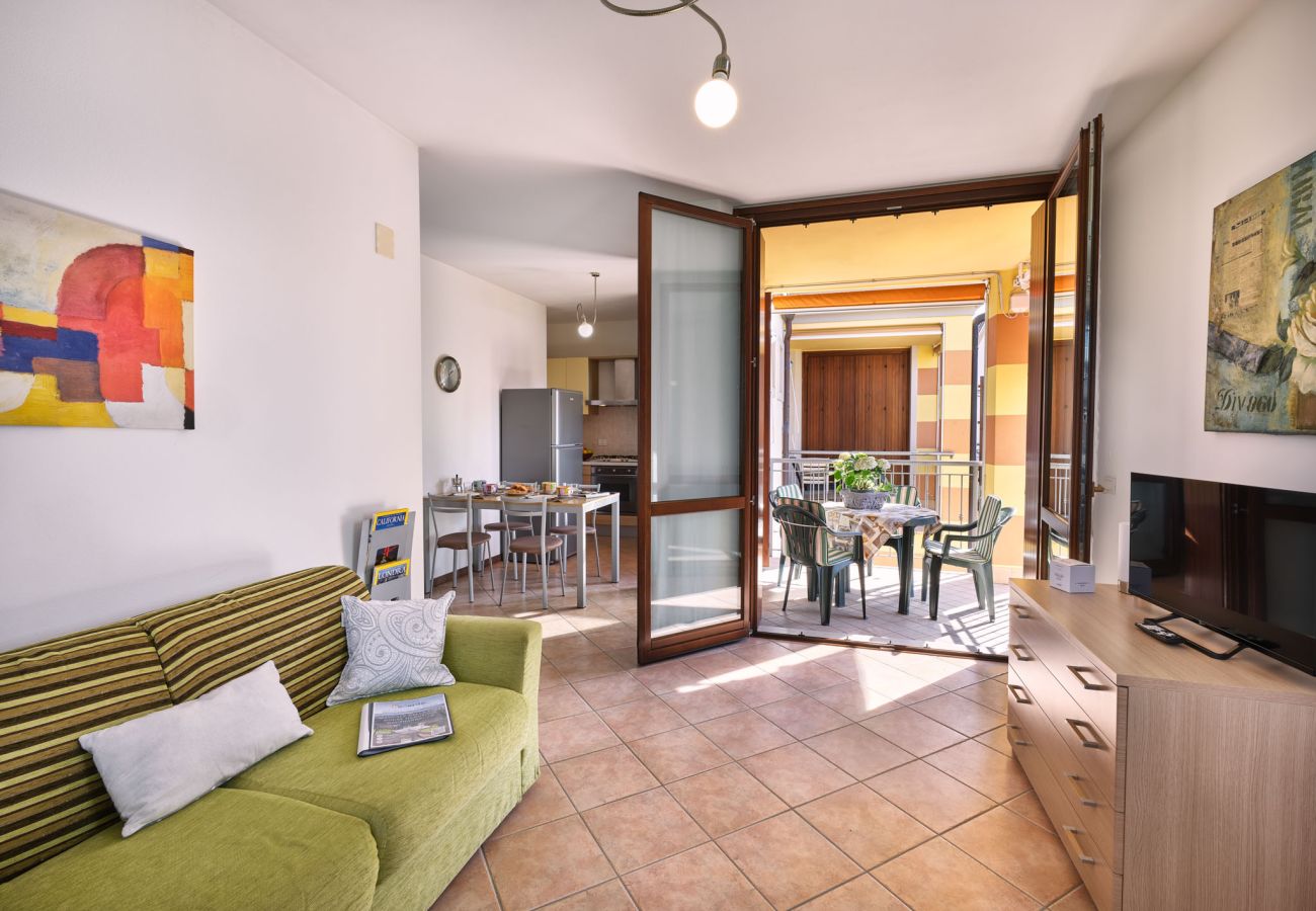 Apartment in Lazise - Regarda - apartment Miralago 2 with pool, lake view, pet friendly